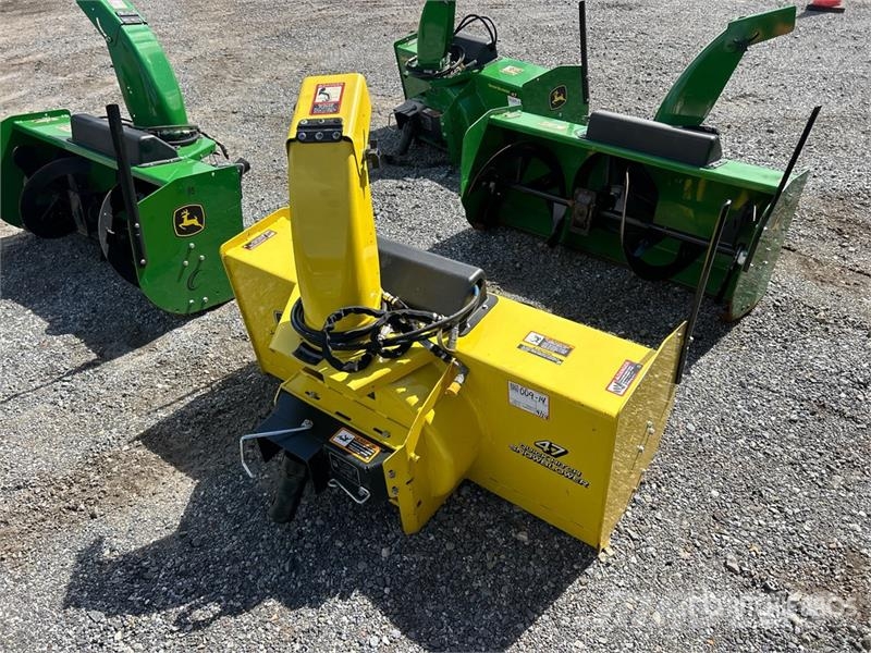 John Deere Snow Blower 제설기
