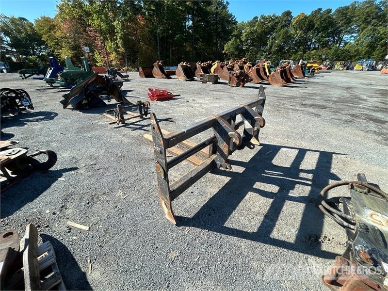 JRB 72 in General Purpose Wheel Loader Forks Gabeln