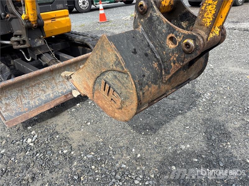 Kato HD35V5 Mini Excavator Minibagger < 7t