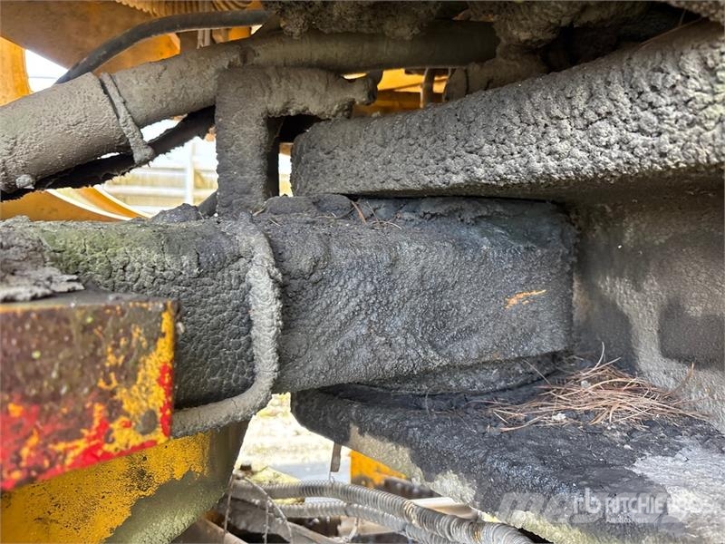 Kawasaki 115Z 3 Wheel Loader Pale gommate