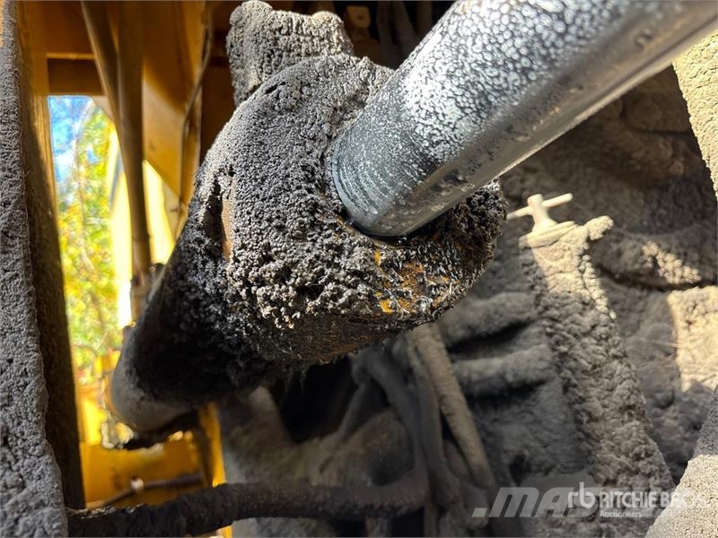 Kawasaki 115Z 3 Wheel Loader Pale gommate