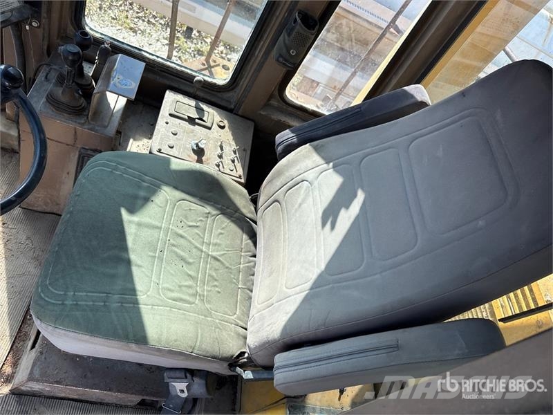 Kawasaki 115Z III Wheel Loader Cargadoras sobre ruedas