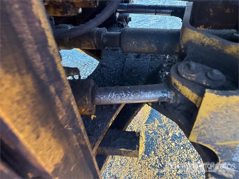 Kawasaki 80ZV Wheel Loader (Inoperable) Колесни товарачи