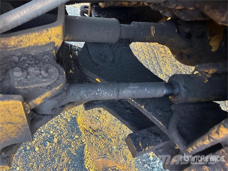 Kawasaki 80ZV Wheel Loader (Inoperable) Колесни товарачи