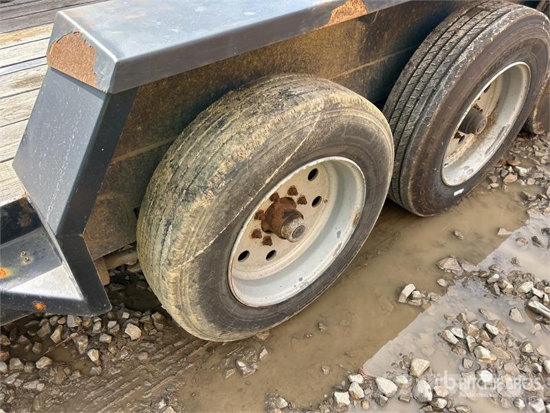 Kemco U24GN 24 ft Tri/A Ground Load Trailer Alçak yükleyici