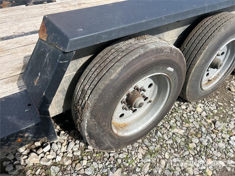 Kemco U24GN 24 ft Tri/A Ground Load Trailer Alçak yükleyici