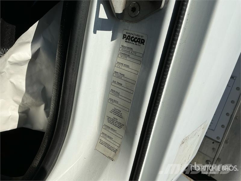 Kenworth K270 4x2 Van Truck 貨箱式卡車
