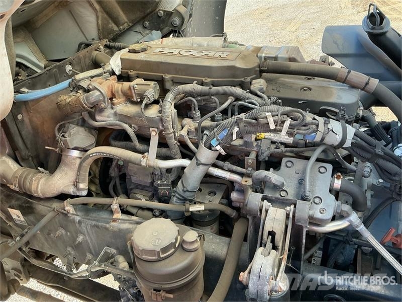 Kenworth K270 4x2 Van Truck 貨箱式卡車