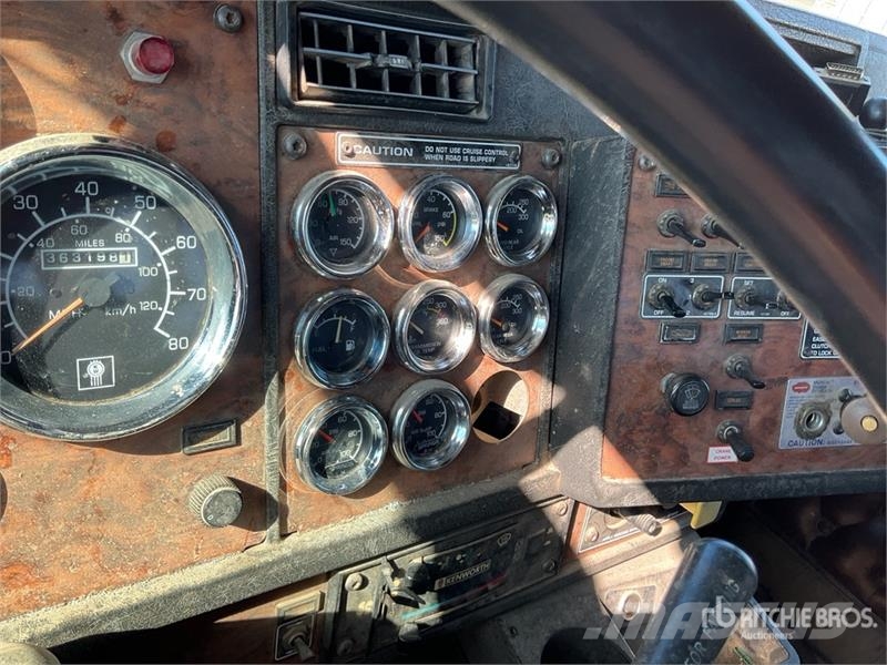 Kenworth Palfinger PK48000 BH Knuckle Boom on Kenworth T80 Crane trucks