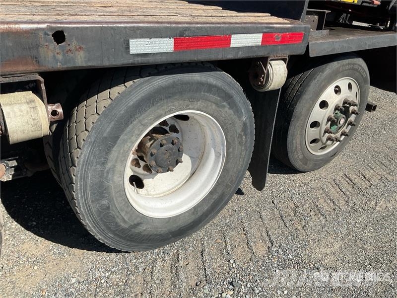 Kenworth Palfinger PK48000 BH Knuckle Boom on Kenworth T80 Crane trucks