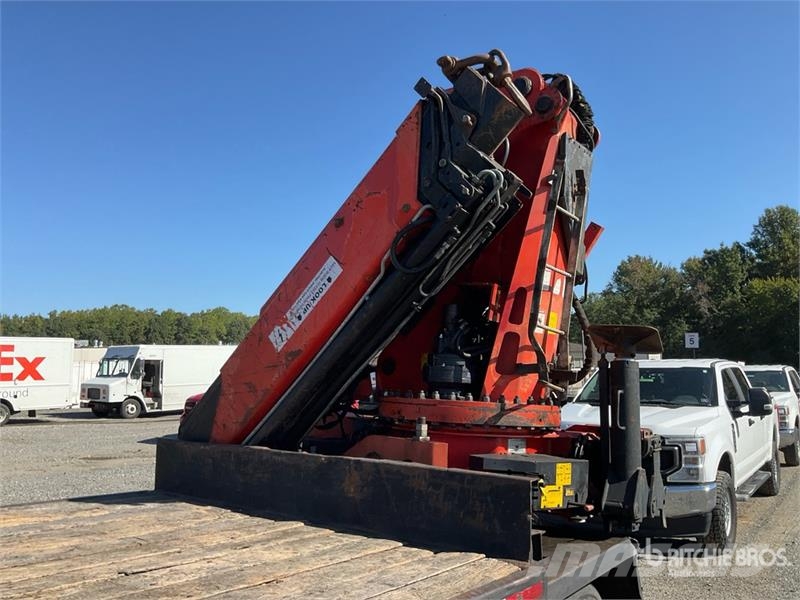 Kenworth Palfinger PK48000 BH Knuckle Boom on Kenworth T80 Crane trucks