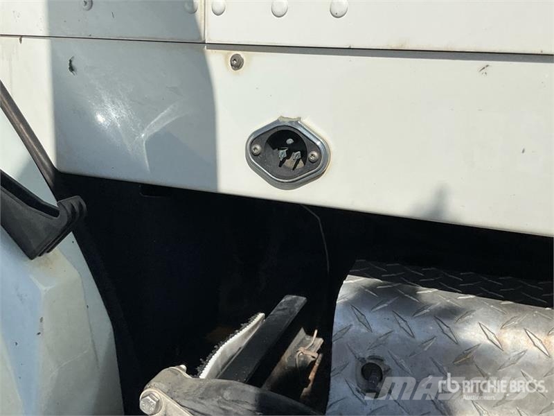 Kenworth Palfinger PK48000 BH Knuckle Boom on Kenworth T80 Crane trucks