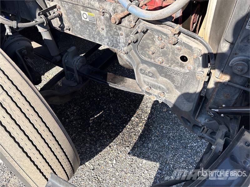 Kenworth T-680 4x2 S/A Day Cab Truck Tractor Sattelzugmaschinen