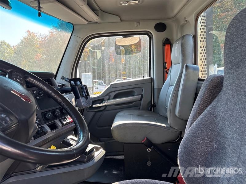 Kenworth T-680 4x2 S/A Day Cab Truck Tractor Sattelzugmaschinen