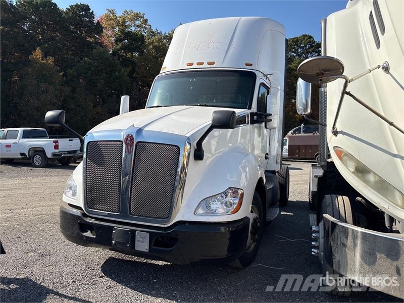 Kenworth T-680 4x2 S/A Day Cab Truck Tractor Sattelzugmaschinen