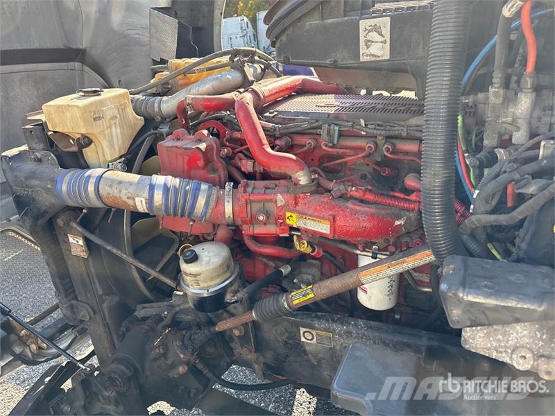 Kenworth T-680 4x2 S/A Day Cab Truck Tractor Sattelzugmaschinen