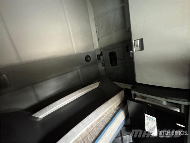 Kenworth T-680 6x4 T/A Day Cab Truck Tractor Trekkers