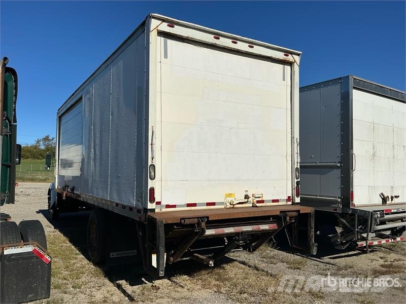 Kenworth T270 貨箱式卡車
