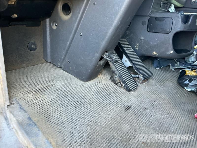 Kenworth T270 貨箱式卡車