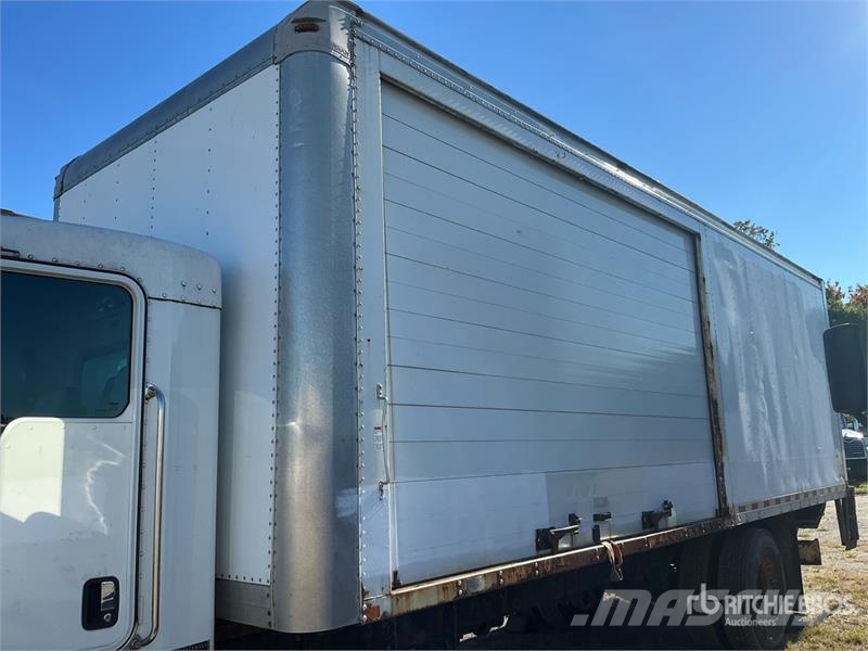 Kenworth T270 貨箱式卡車