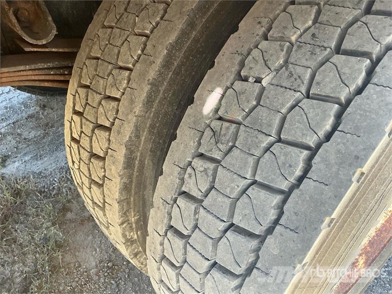 Kenworth T270 貨箱式卡車