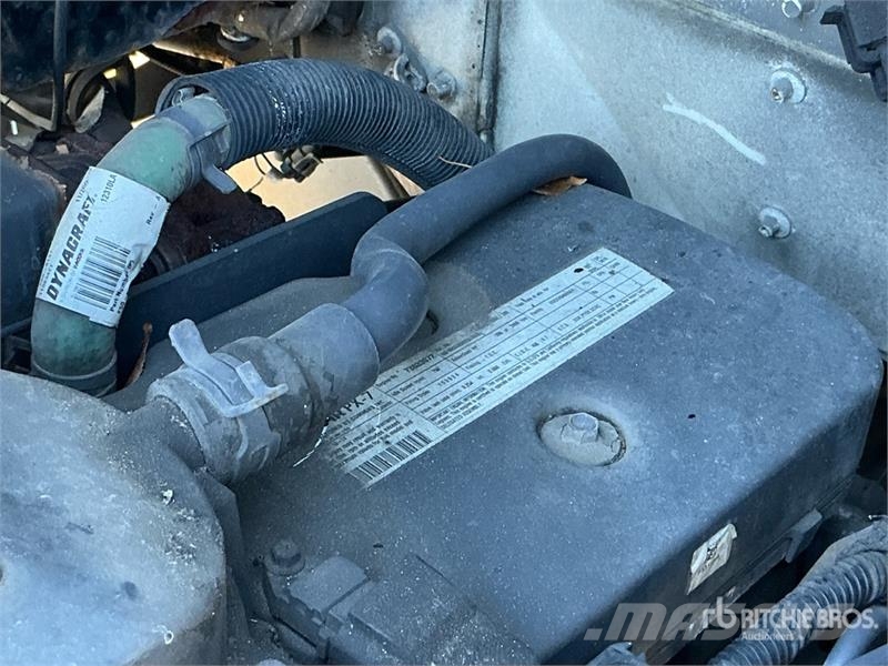 Kenworth T270 貨箱式卡車