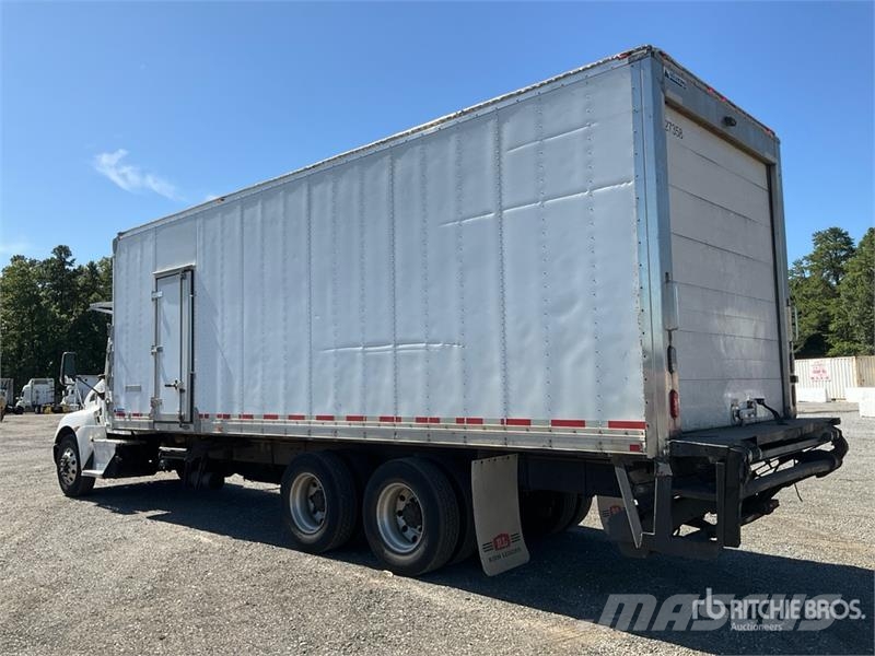 Kenworth T300 Kühlkoffer
