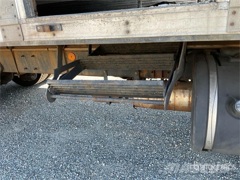 Kenworth T300 Kühlkoffer