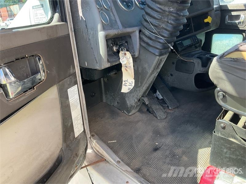 Kenworth T300 Kühlkoffer