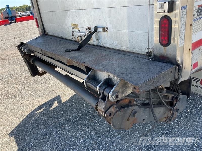 Kenworth T300 Kühlkoffer