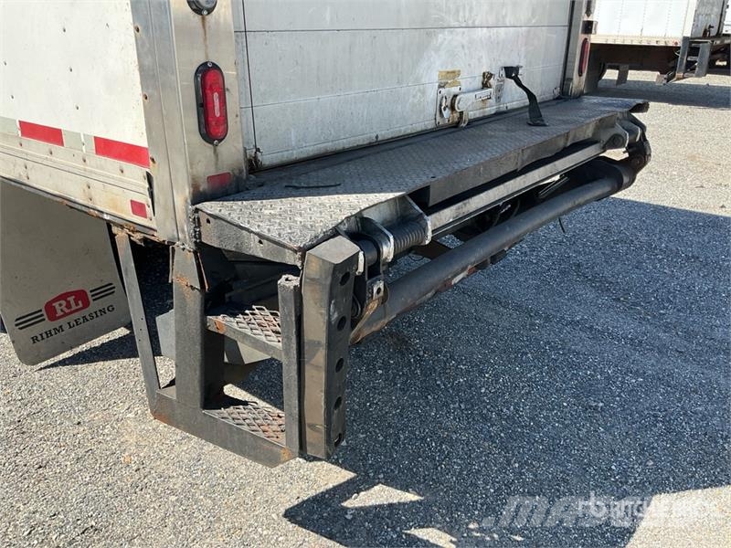 Kenworth T300 Kühlkoffer