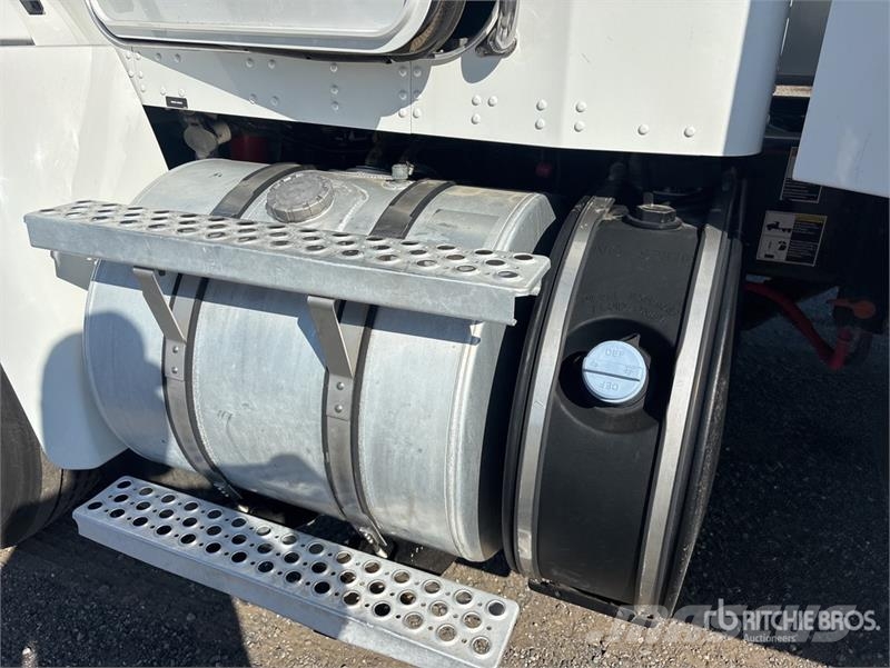 Kenworth T370 4x2 Service Truck Tienhoitoautot