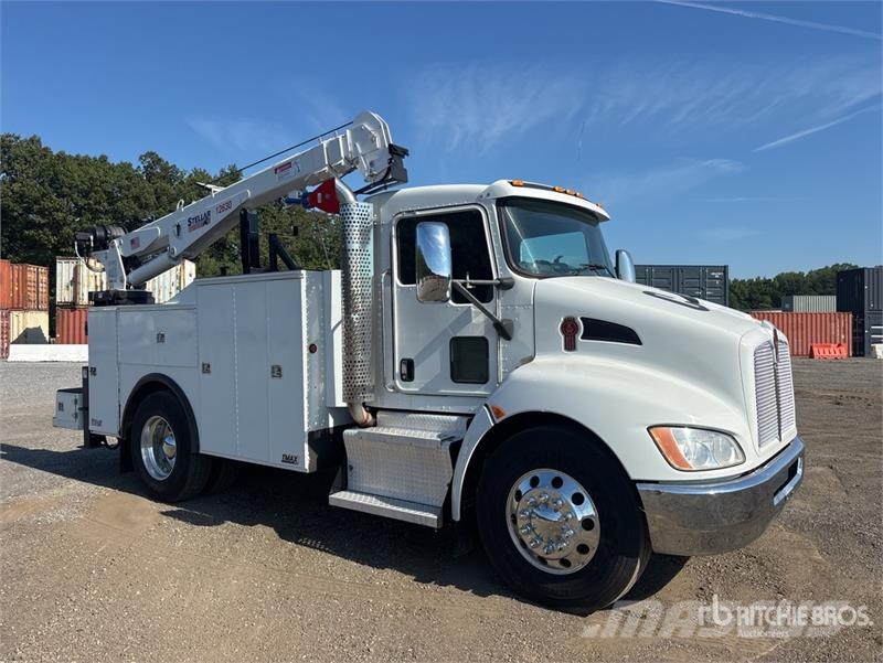 Kenworth T370 4x2 Service Truck Tienhoitoautot
