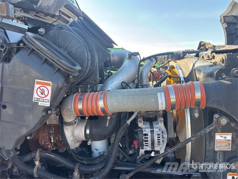 Kenworth T370 4x2 Service Truck Tienhoitoautot