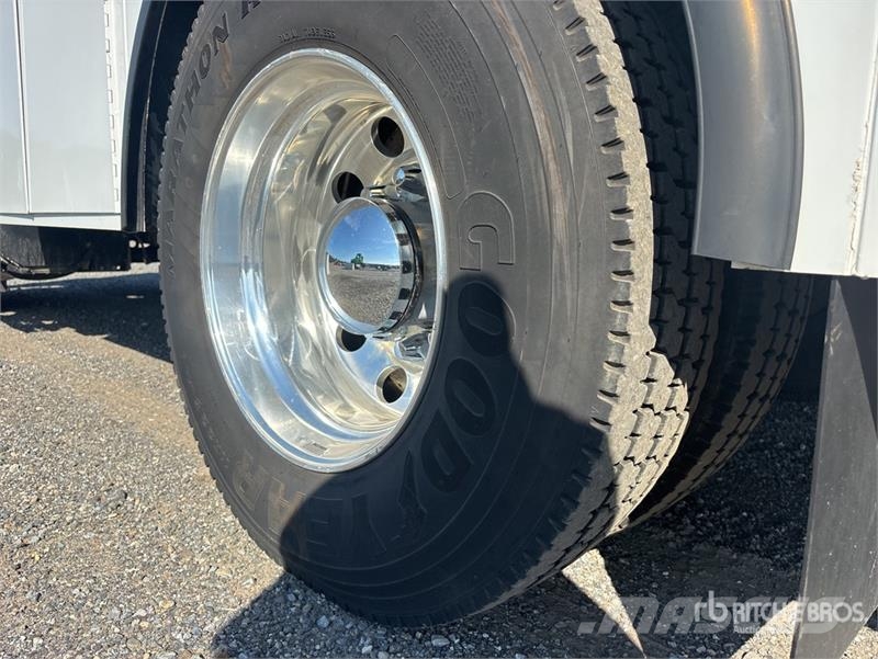 Kenworth T370 4x2 Service Truck Tienhoitoautot