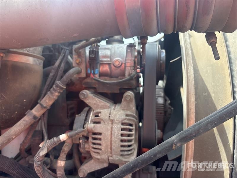 Kenworth T370 4x2 Service Truck (Inoperable) Camions et véhicules municipaux
