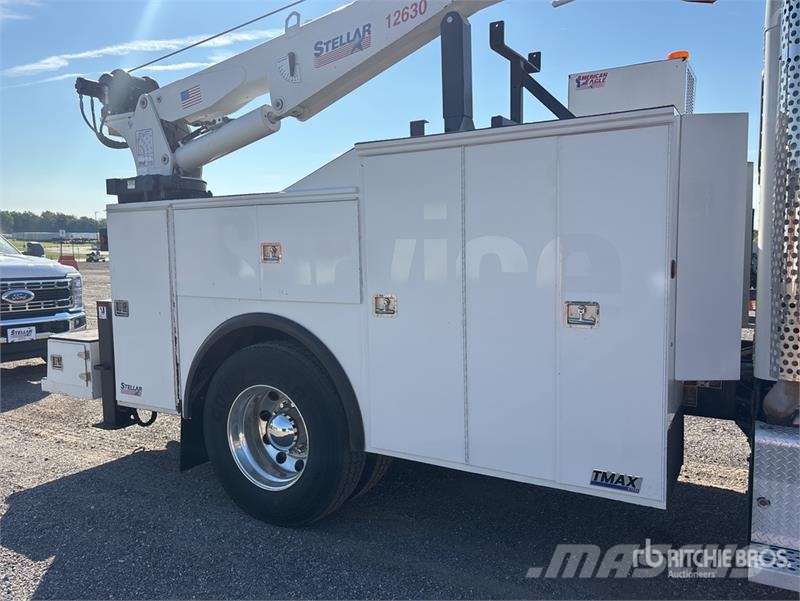 Kenworth T370 4x2 Service Truck Tienhoitoautot
