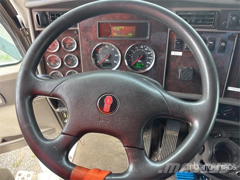 Kenworth T370 4x2 Service Truck (Inoperable) Camions et véhicules municipaux