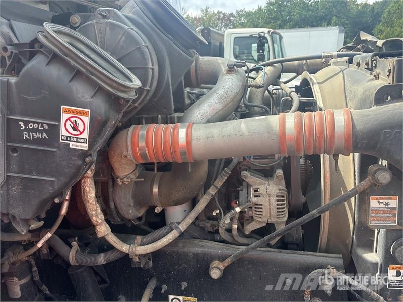 Kenworth T370 4x2 Service Truck (Inoperable) Camions et véhicules municipaux