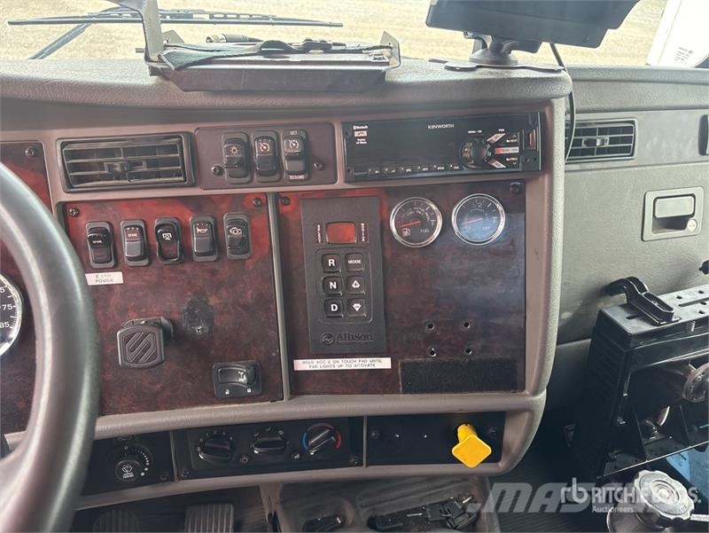 Kenworth T370 4x2 Service Truck (Inoperable) Camions et véhicules municipaux