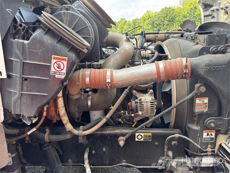 Kenworth T370 4x2 Service Truck Municipal / general purpose vehicles