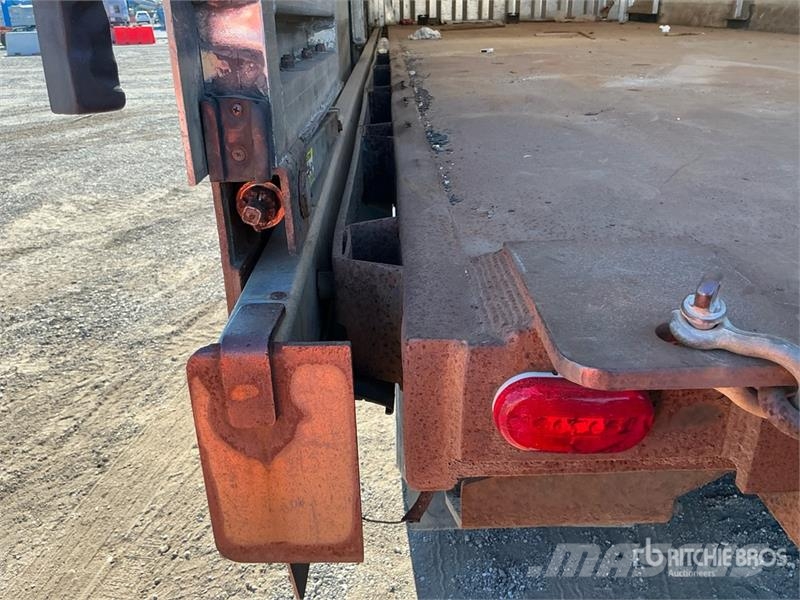 Kenworth T370 6x4 Curtain Side Truck Tents