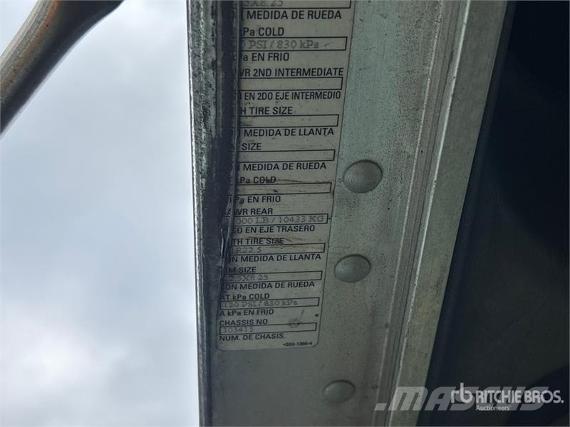 Kenworth T440 6x4 Rear Loader Waste Collection Truck Atkritumu izvešanas transports