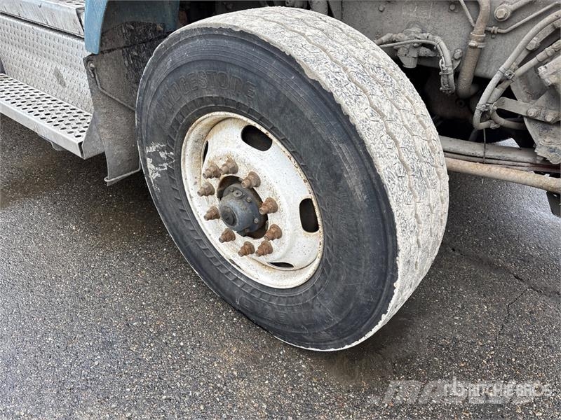 Kenworth T440 6x4 Rear Loader Waste Collection Truck Atkritumu izvešanas transports