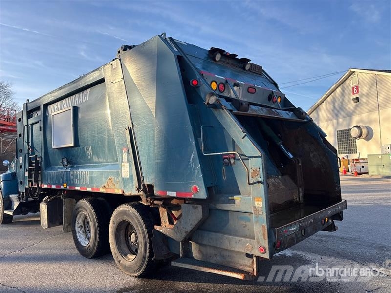Kenworth T440 6x4 Rear Loader Waste Collection Truck Atkritumu izvešanas transports