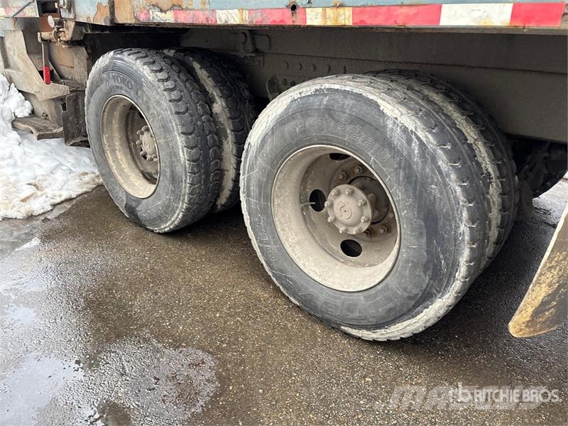 Kenworth T440 6x4 Rear Loader Waste Collection Truck Atkritumu izvešanas transports