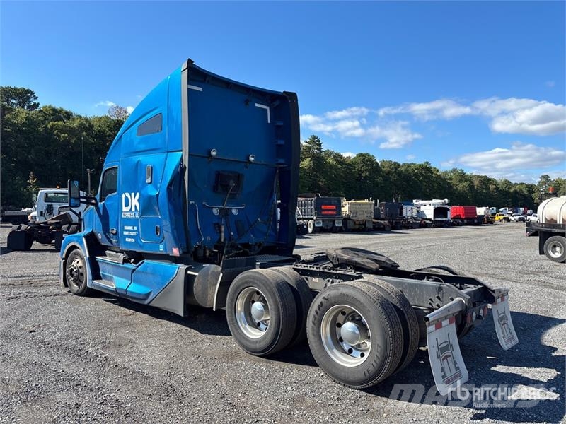 Kenworth T680 Tractor Units