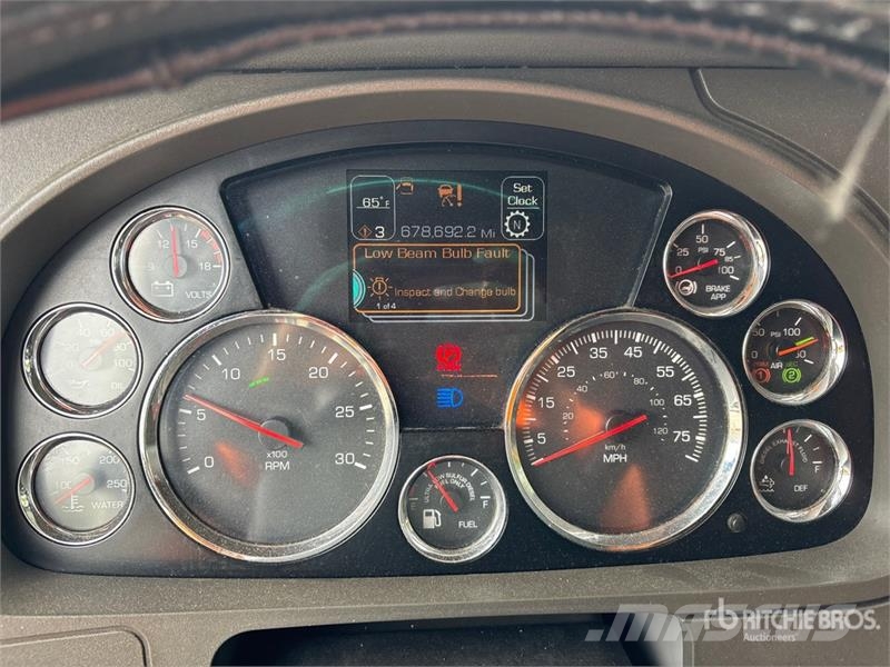 Kenworth T680 中古トラクターヘッド | トレーラーヘッド