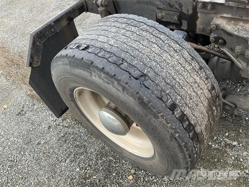 Kenworth T680 Tractor Units