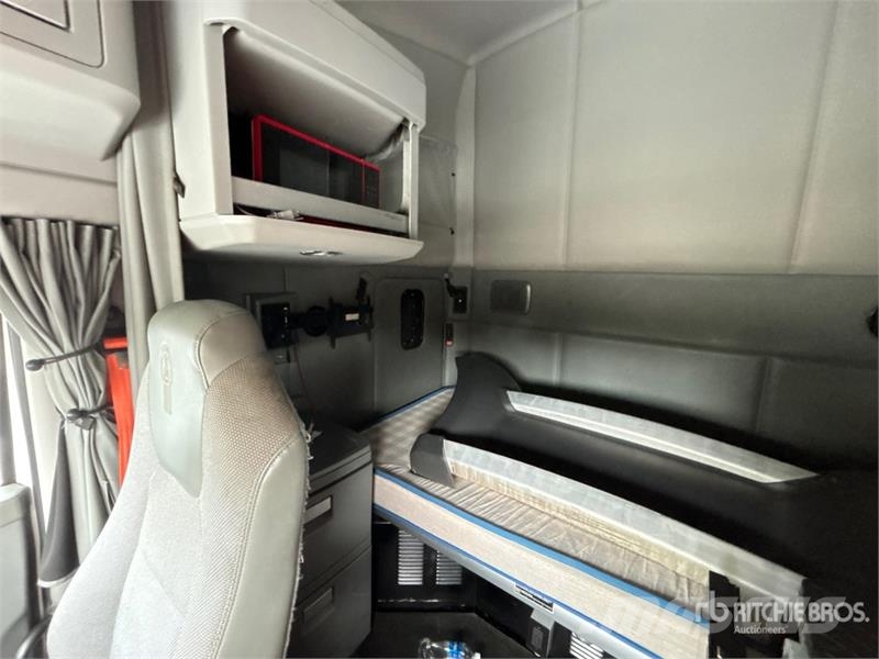 Kenworth T680 中古トラクターヘッド | トレーラーヘッド